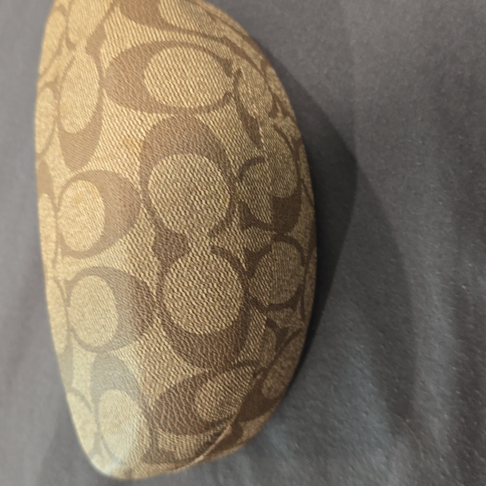 Coach, Signature, Tan and Brown Patterned, Clamshell  Eye Or Sunglass Holder!